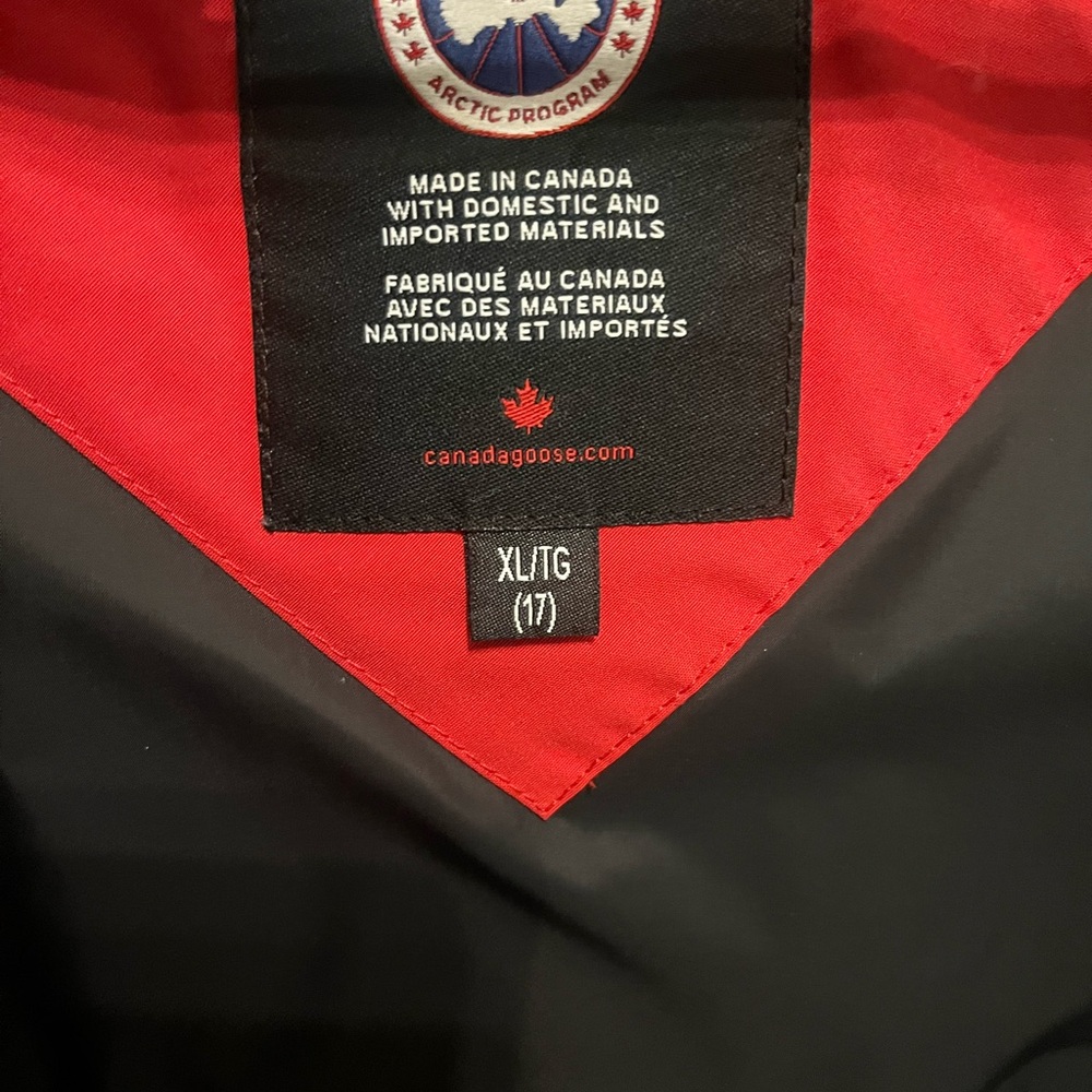 Canada Goose Juniper Parka - Picture 10 of 12
